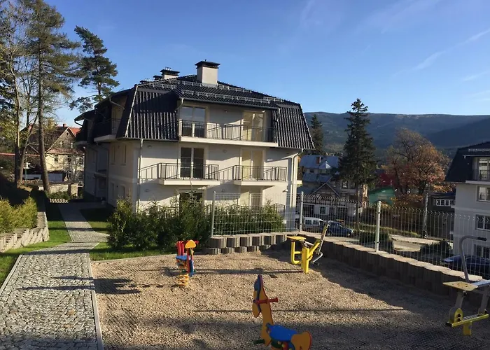 Zlota Sowa 아파트 *